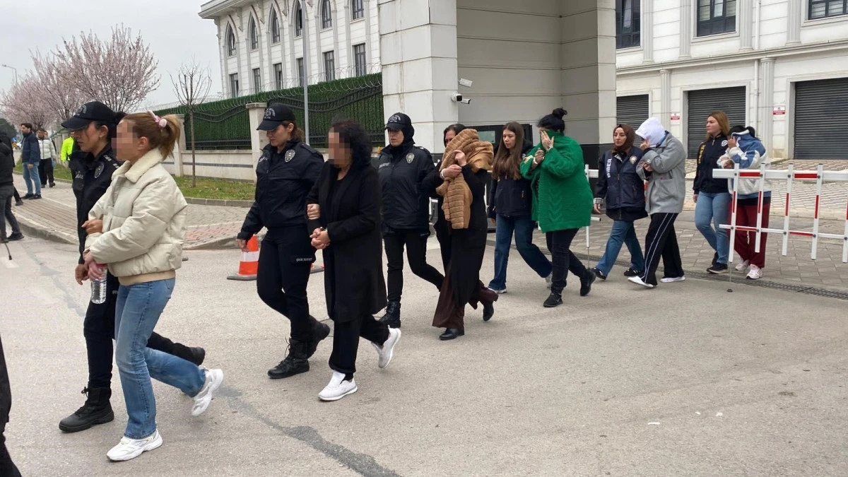 105 MİLYON LİRALIK DOLANDIRICILIK OPERASYONUNDA 18 Ş&Uuml;PHELİ TUTUKLANDI