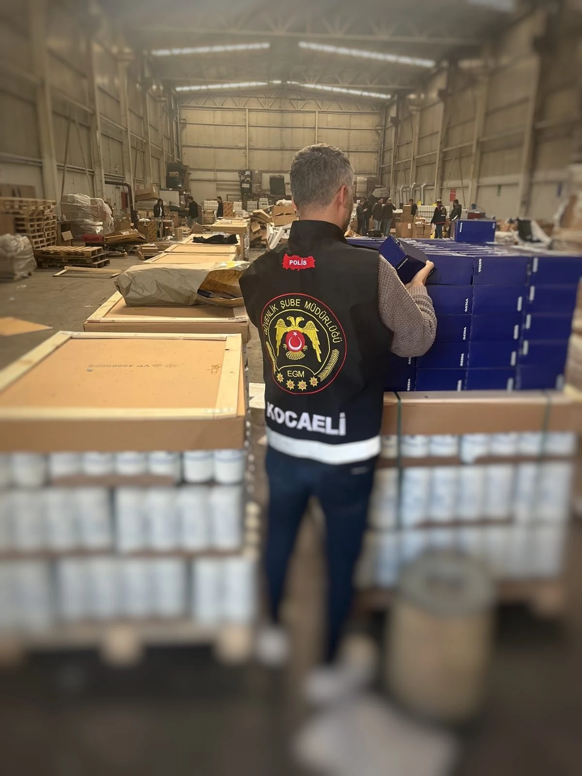 15 MİLYON TL DEĞERİNDE TAKLİT ARAÇ PARÇASI OPERASYONU