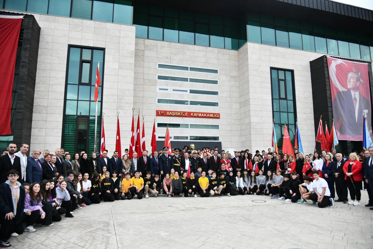 29 EKİM CUMHURİYET BAYRAMI ÇELENK SUNMA TÖRENİ GERÇEKLEŞTİ