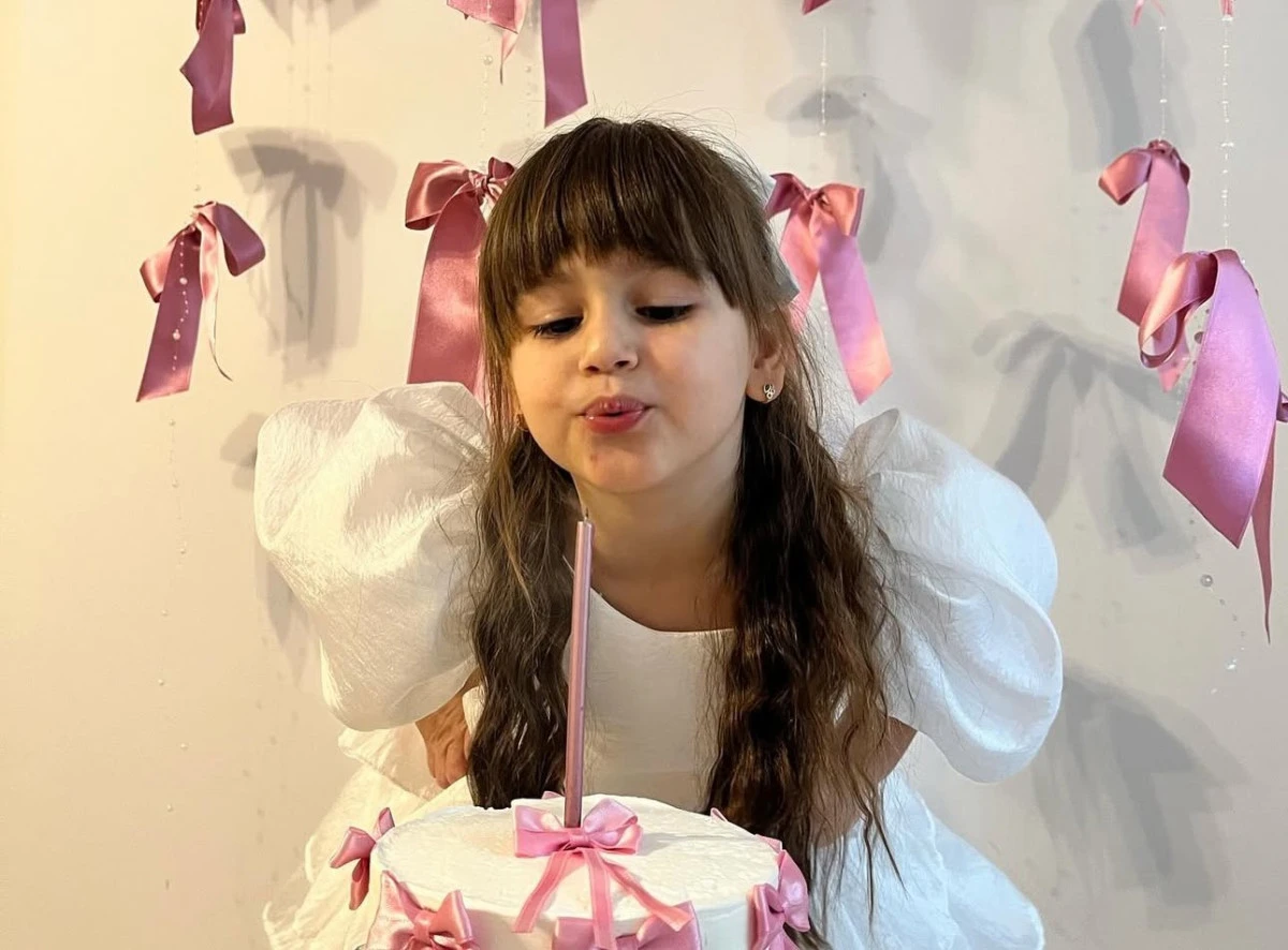 6 YAŞINDAKİ ELA'NIN &Ouml;LD&Uuml;Ğ&Uuml; SERVİS KAZASINDA S&Uuml;R&Uuml;C&Uuml; 'TALİ', K&Uuml;&Ccedil;&Uuml;K KIZ 'ASLİ' KUSURLU BULUNDU