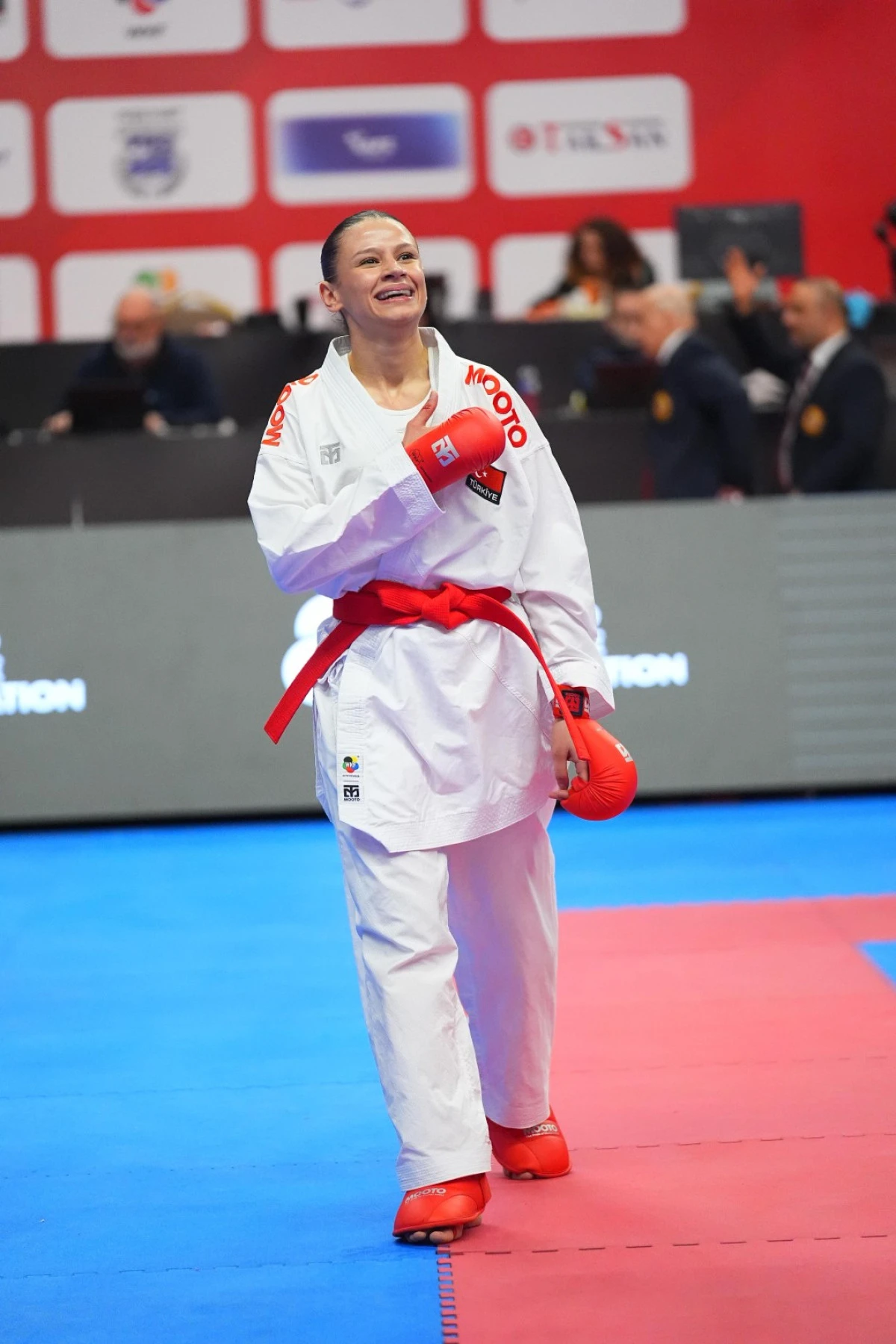 ALTIN MADALYA İLE TA&Ccedil;LANAN EMEK