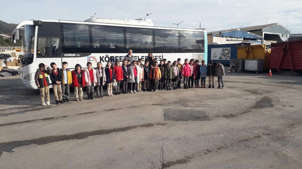 ATIKLAR AYRI TOPLANMAZSA NE OLCAĞI MİNİKLERE YERİNDE ANLATILDI