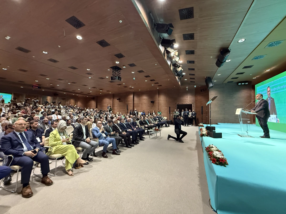 BAKANI KACIR: 2030'A KADAR SEVİYE 3 YERLİ OTONOM ARACIN ÜLKEMİZDE ÜRETİLMESİNİ HEDEFLİYORUZ