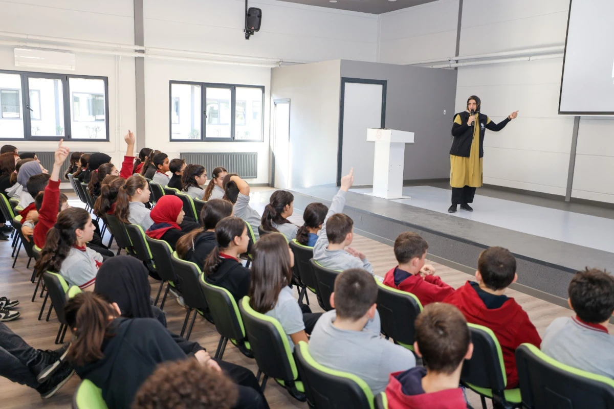 BAŞİSKELE BELEDİYESİ'NDEN ÖĞRENCİLERE SIFIR ATIK EĞİTİMİ