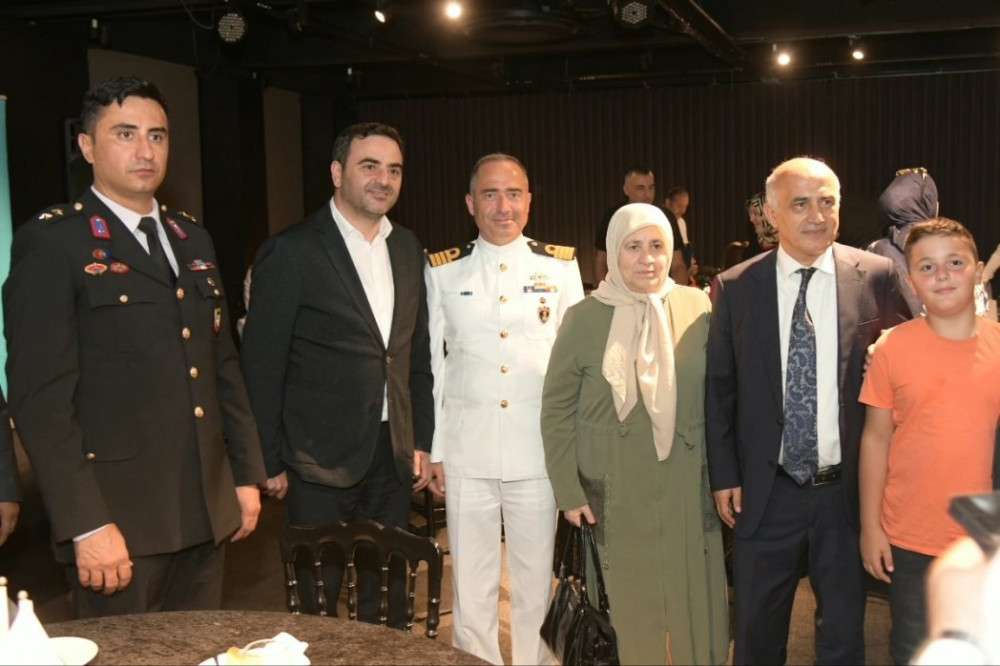 BAŞİSKELE'DE KAHRAMAN GAZİLER VE AİLELERİ BİR ARAYA GELDİ