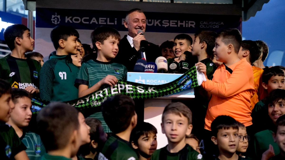 BAŞKAN BÜYÜKAKIN: “GENÇLER İÇİN NE GEREKİYORSA YAPMAYA DEVAM EDECEĞİZ”