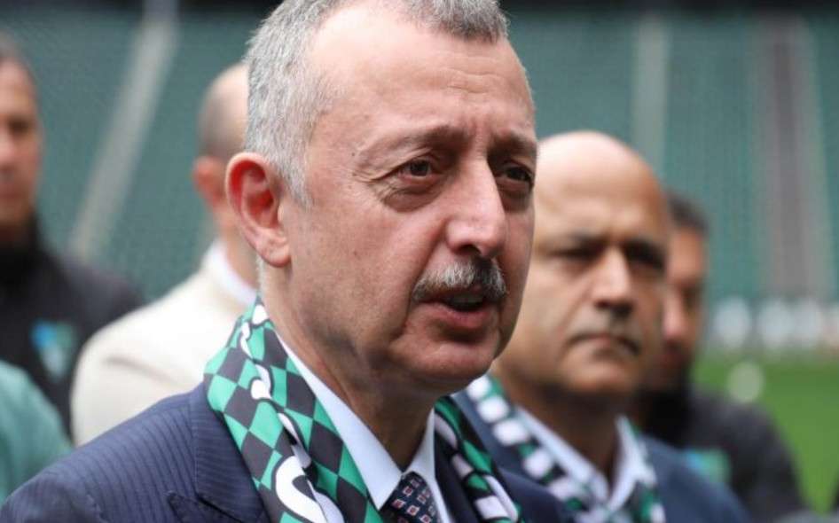 BAŞKAN BÜYÜKAKIN ''KOCAELİSPOR HER TÜRLÜ HAKSIZLIĞIN ÜSTESİNDEN GELECEK BÜYÜK BİR CAMİADIR''