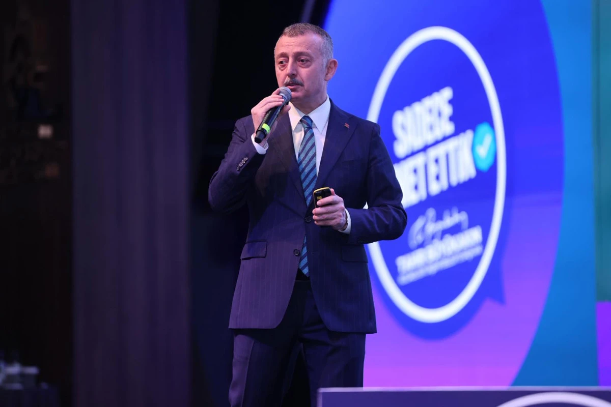 BAŞKAN B&Uuml;Y&Uuml;KAKIN&rsquo;DAN KENTSEL D&Ouml;N&Uuml;Ş&Uuml;M KONUSUNDA NET TAVIR; &ldquo;VATANDAŞIN RIZASI İLE HAREKET EDECEĞİZ&rdquo;