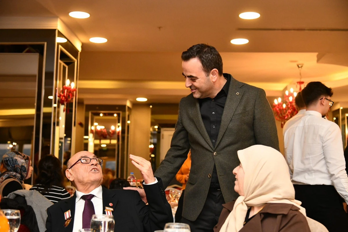 BAŞKAN &Ouml;ZL&Uuml; İLK İFTARINI ŞEHİT AİLELERİ VE GAZİLER İLE YAPTI