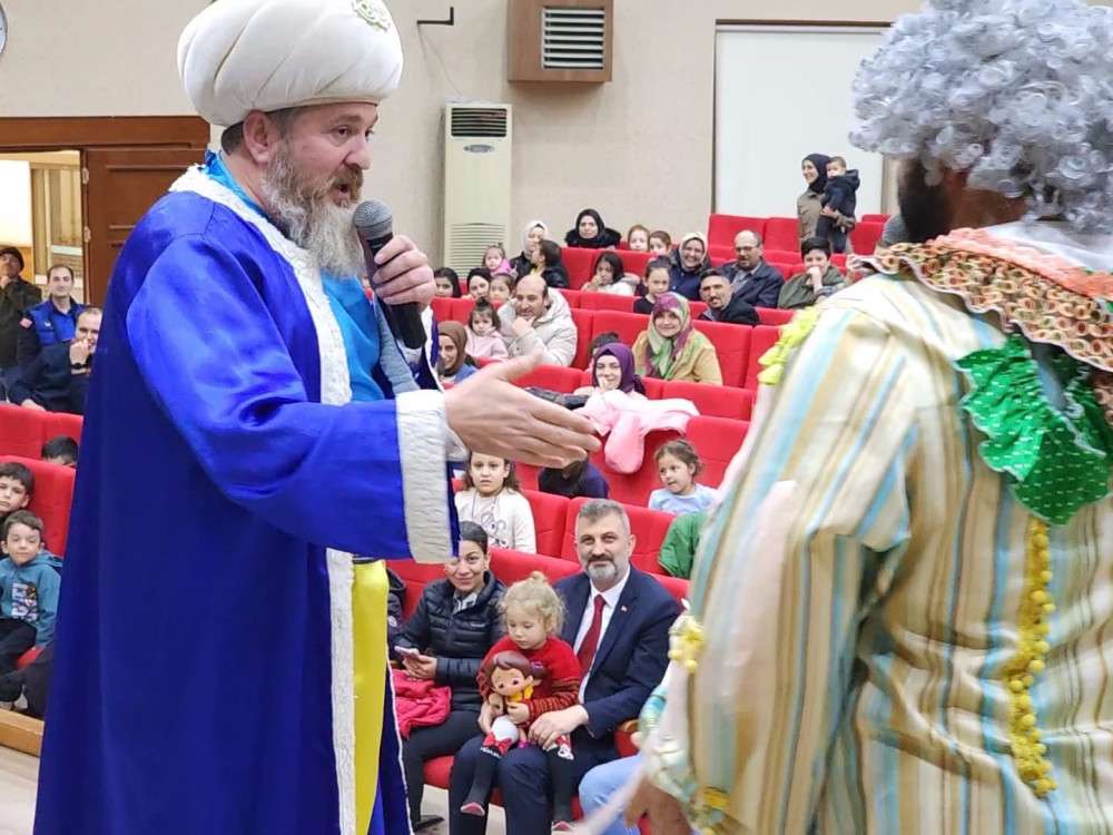 BAŞKAN SEZER ÇOCUKLARIN RAMAZAN COŞKUSUNA ORTAK OLDU