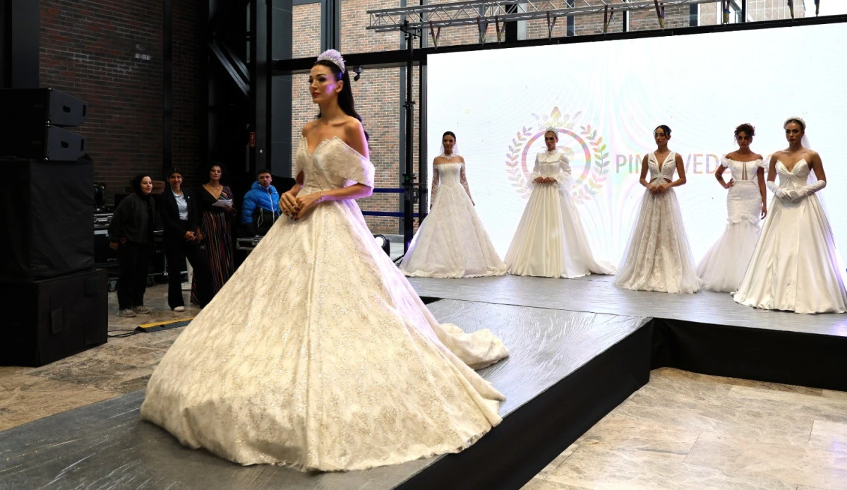  BU FUARDA NE ARARSAN VAR