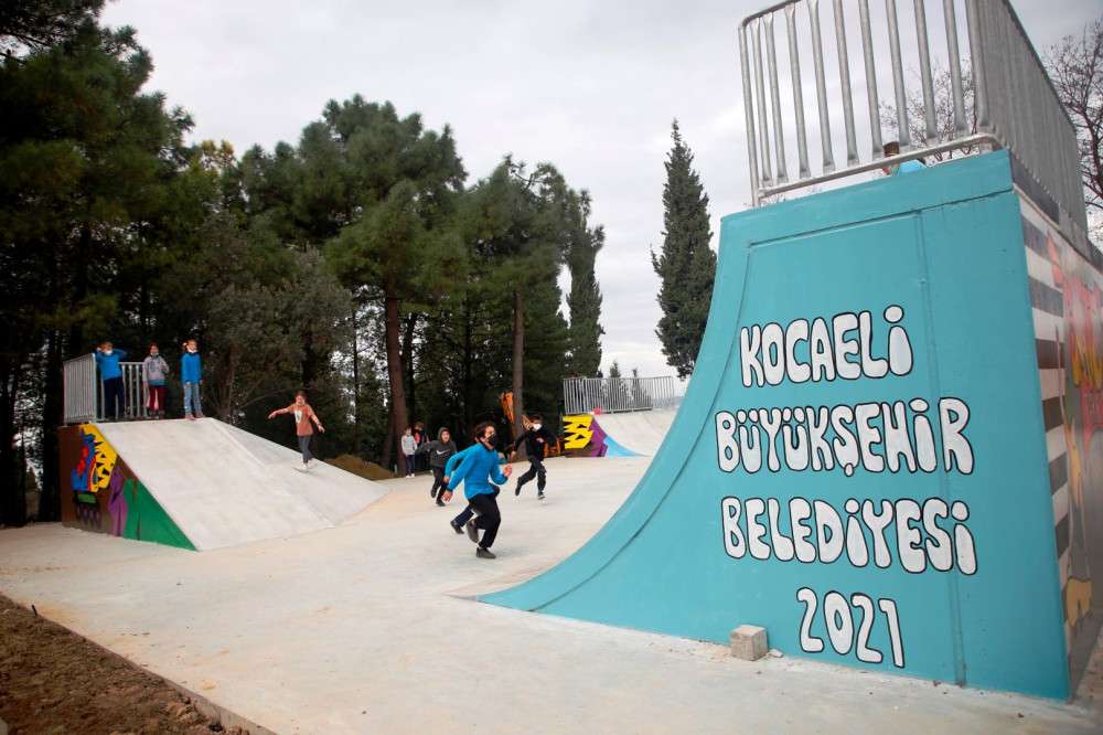 BU PARK KARAMÜRSEL'İN HAVASINI DEĞİŞTİRDİ