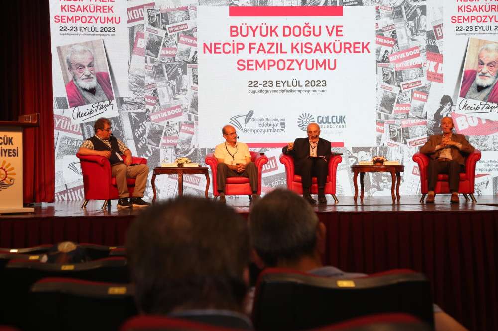 BÜYÜK DOĞU VE NECİP FAZIL SEMPOZYUMU TAMAMLANDI