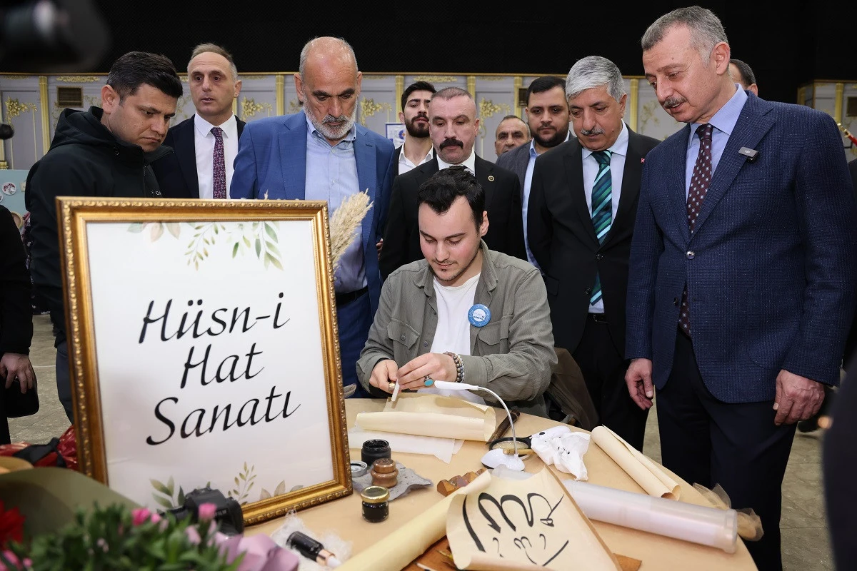 BÜYÜKAKIN: DEĞERLERİMİZ SAYESİNDE BİRİZ VE BERABERİZ