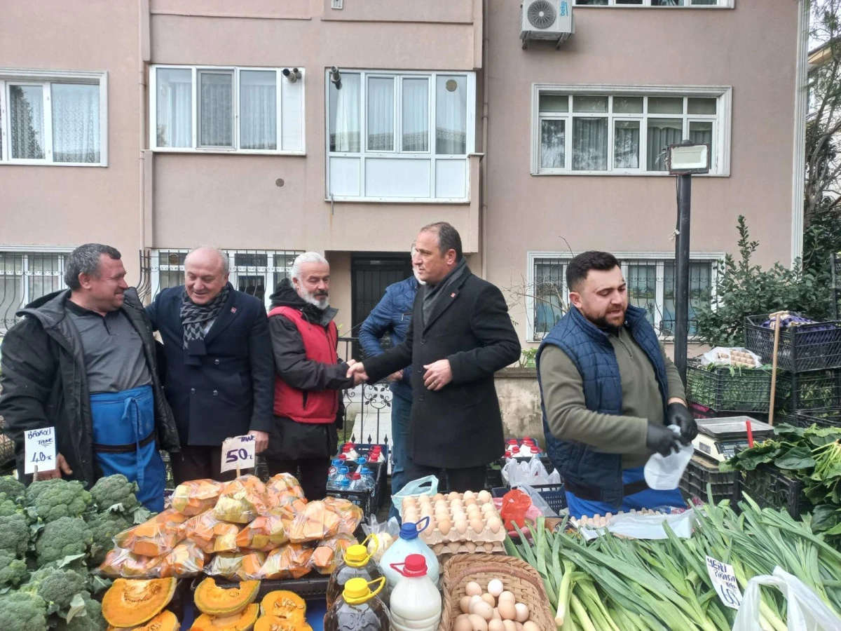 CHP SALI PAZARINDA VATANDAŞI DİNLEDİ