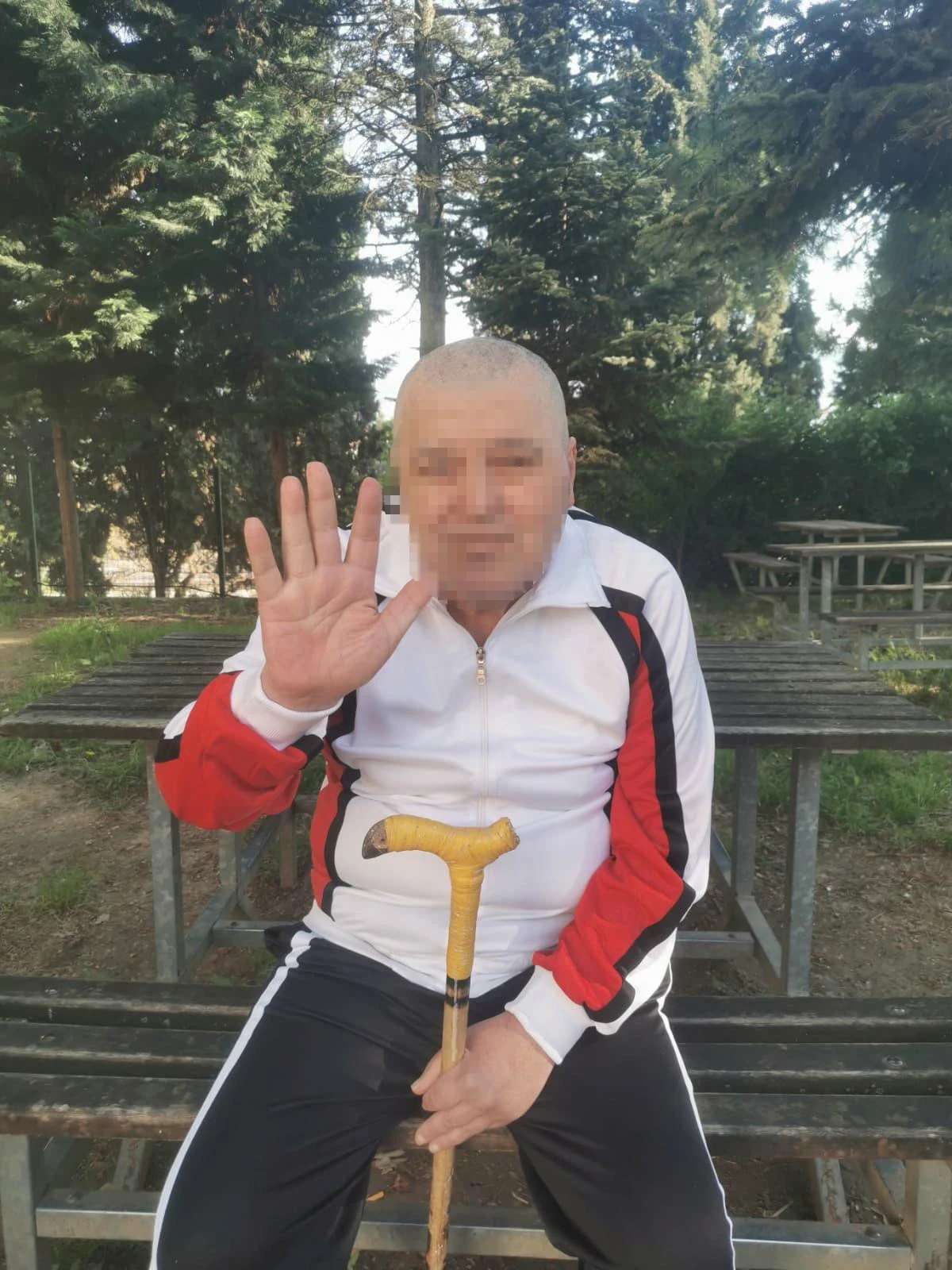 &Ccedil;&Ouml;P EVDE BİTKİN HALDE BULUNAN ADAMIN YENİ HALİ ŞAŞIRTTI