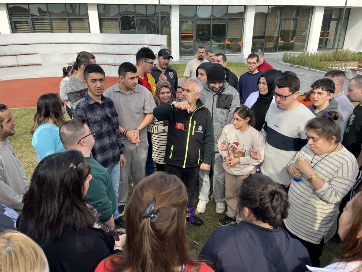 DEPREM HAFTASI&rsquo;NDA 2 BİN 700 KİŞİYE ULAŞILDI