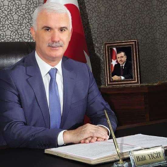 ESKİ BAŞKAN YARDIMCISI YAŞAMINI YİTİRDİ