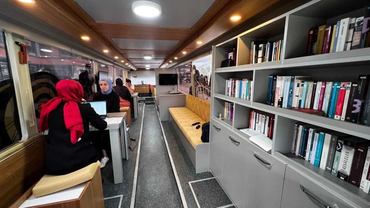GENÇBÜS YKS TERCİHİ İÇİN BAŞİSKELE YOLLARINDA