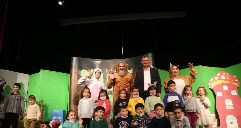 GÖLCÜK BELEDİYESİ’NDEN ÇOCUKLARA EĞLENCE DOLU ŞENLİK 