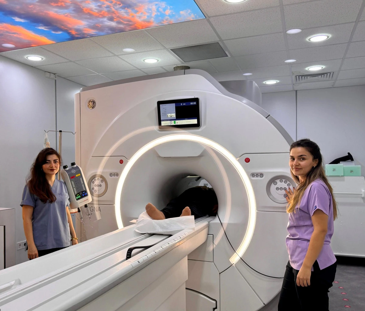 G&Ouml;LC&Uuml;K NECATİ &Ccedil;ELİK DEVLET HASTANESİNE YENİ NESİL MR CİHAZI KURULDU