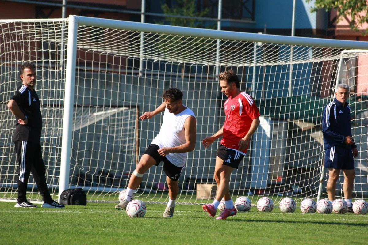 G&ouml;lc&uuml;kspor, Bolu kampında g&uuml;&ccedil; depoluyor