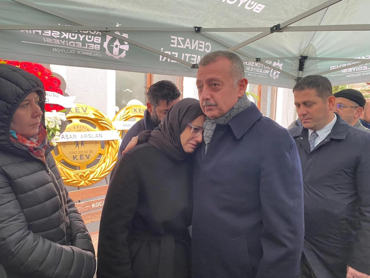 G&Uuml;LHAN ABİŞ SON YOLCULUĞUNA UĞURLANDI