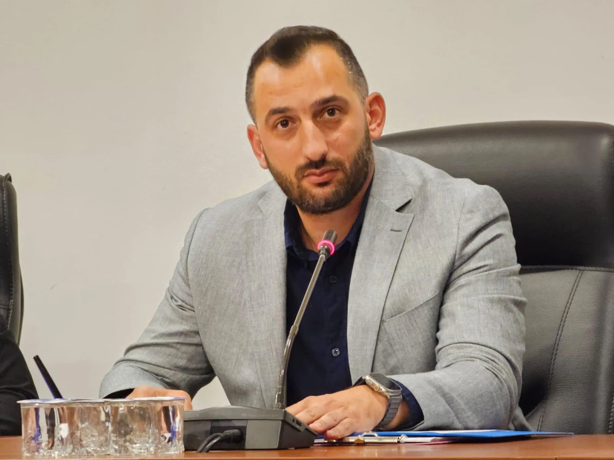 HAYDİ GÖLCÜK TAKIMINA DESTEĞE