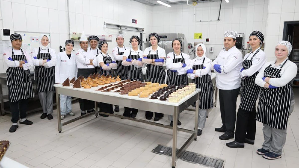 HOLLANDALI ÖĞRENCİLER TÜRK MUTFAĞİ VE KÜLTÜRÜNÜ KOCAELİ’DE ÖĞRENDİ