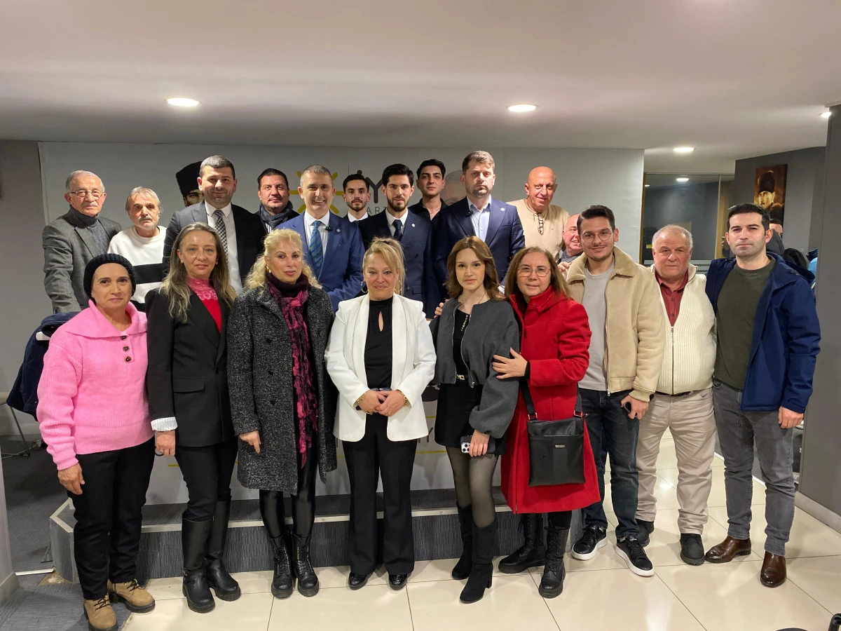 İYİ PARTİ KOCAELİ GEN&Ccedil;LİK KOLLARI 4 İL&Ccedil;EDE YENİ D&Ouml;NEMİ BAŞLATTI