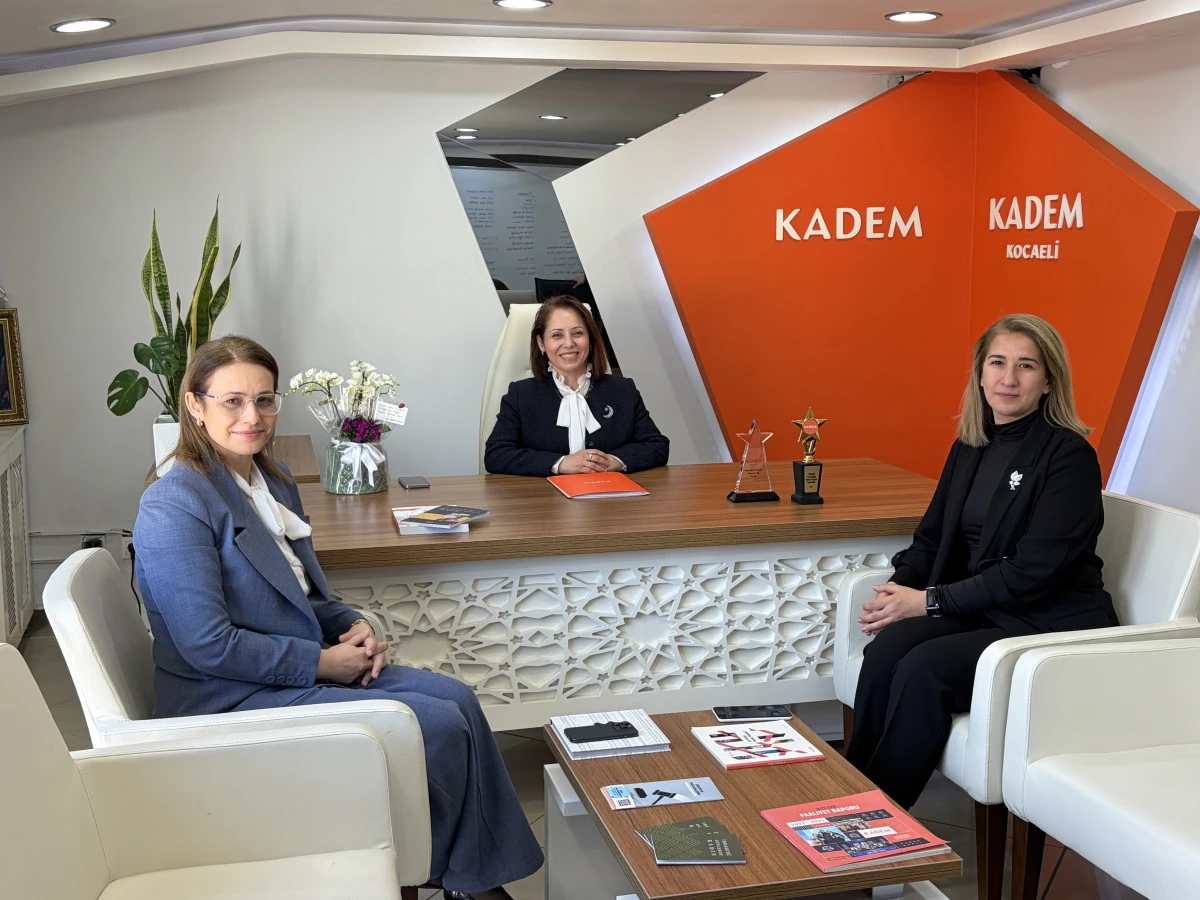 KADEM KOCAELİ TEMSİLCİLİĞİ&rsquo;NDE BAYRAK DEĞİŞİMİ