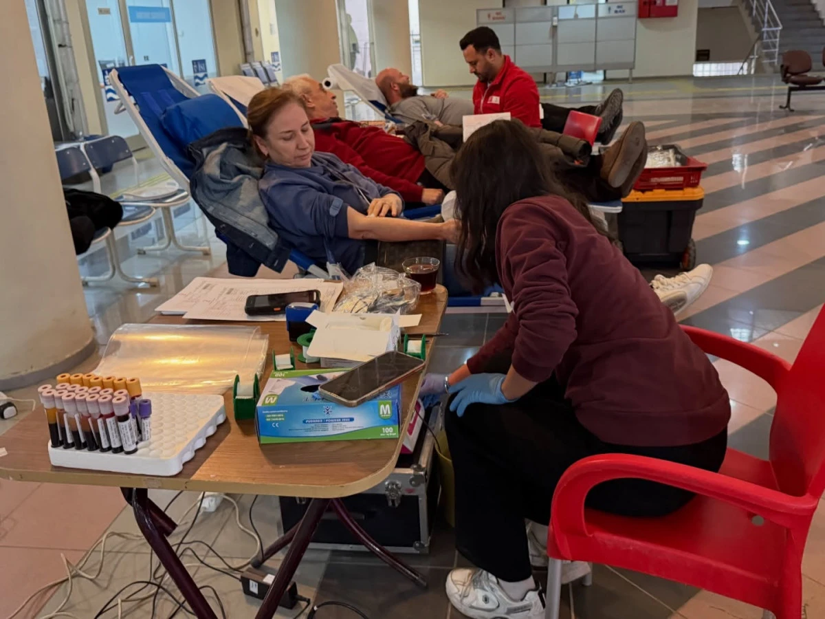 KAN STOKLARINA GÖLCÜK BELEDİYESİ’NDEN GÜÇLÜ DESTEK