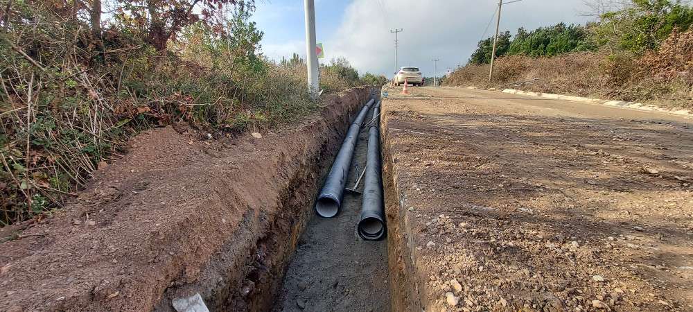 KANDIRA’DA YOĞUN ALTYAPI VE ÜSTYAPI ÇALIŞMALARI SÜRÜYOR