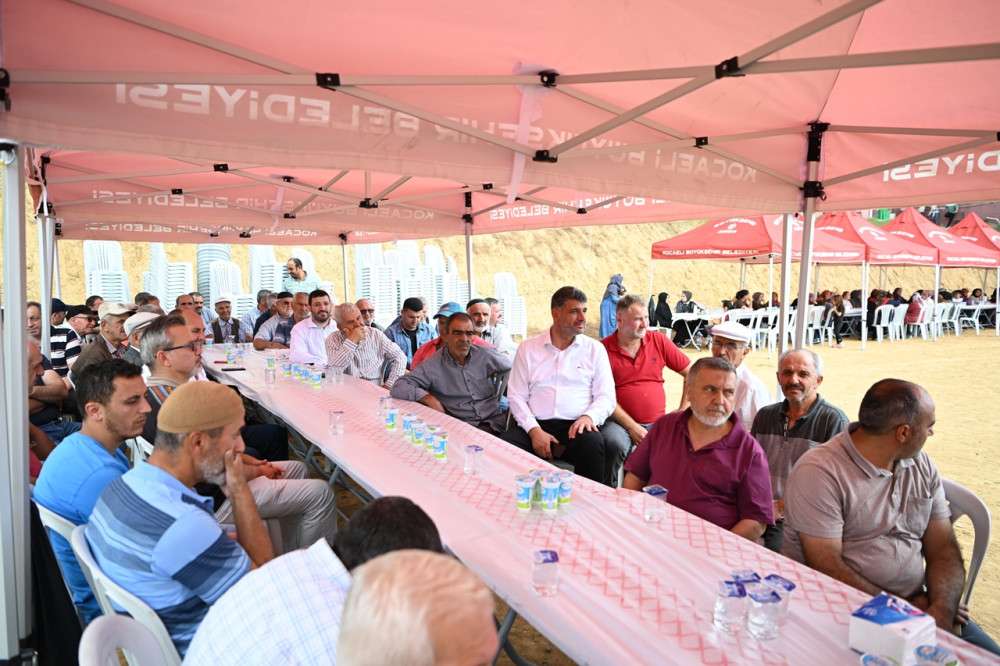 KARTEPE’DE GELENEKSEL KÖY CEMİYETİNE BÜYÜK İLGİ