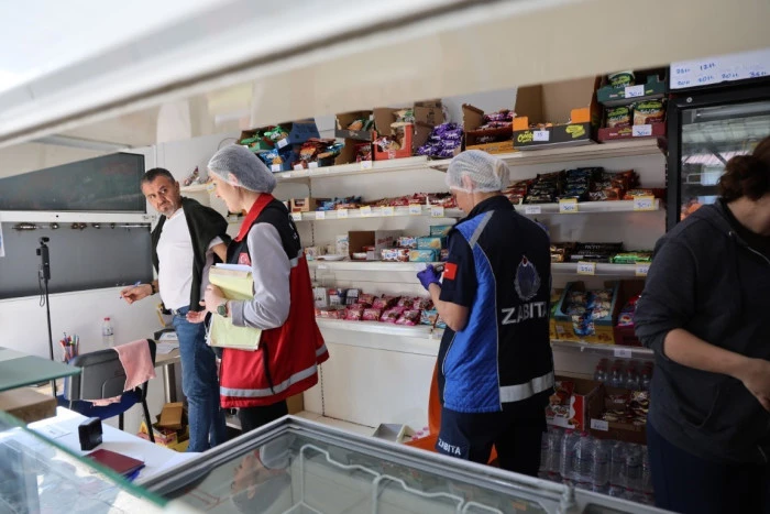 KARTEPE’DE OKUL KANTİNLERİNE SIKI DENETİM