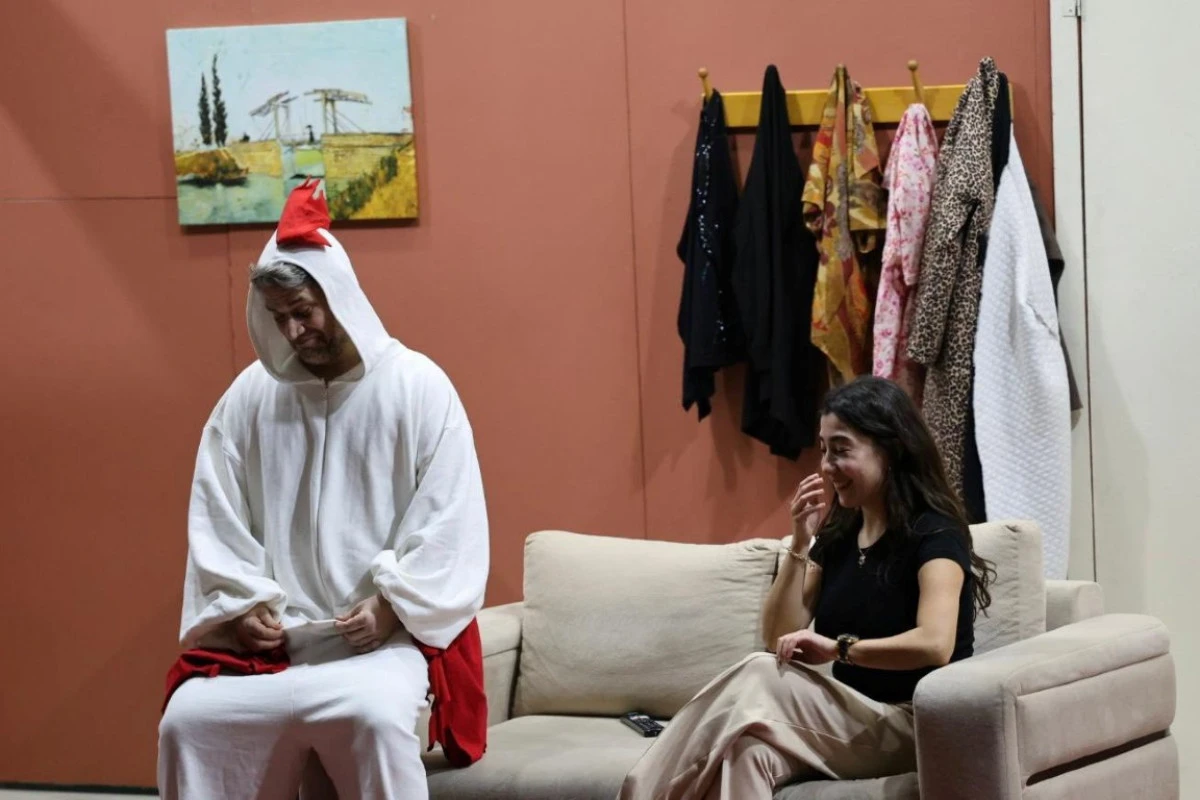 KARTEPE&rsquo;DE TİYATRO AKŞAMI