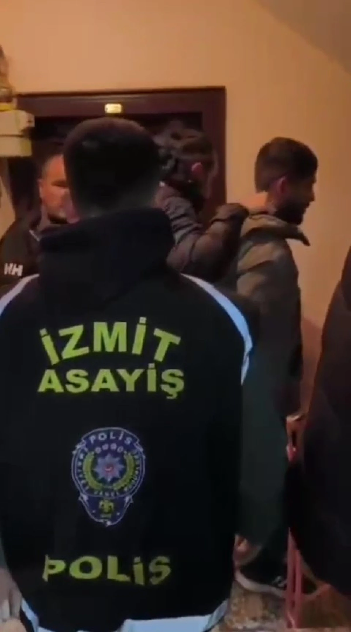 KIYAFET DOLABINDAN CEZAEVİNE