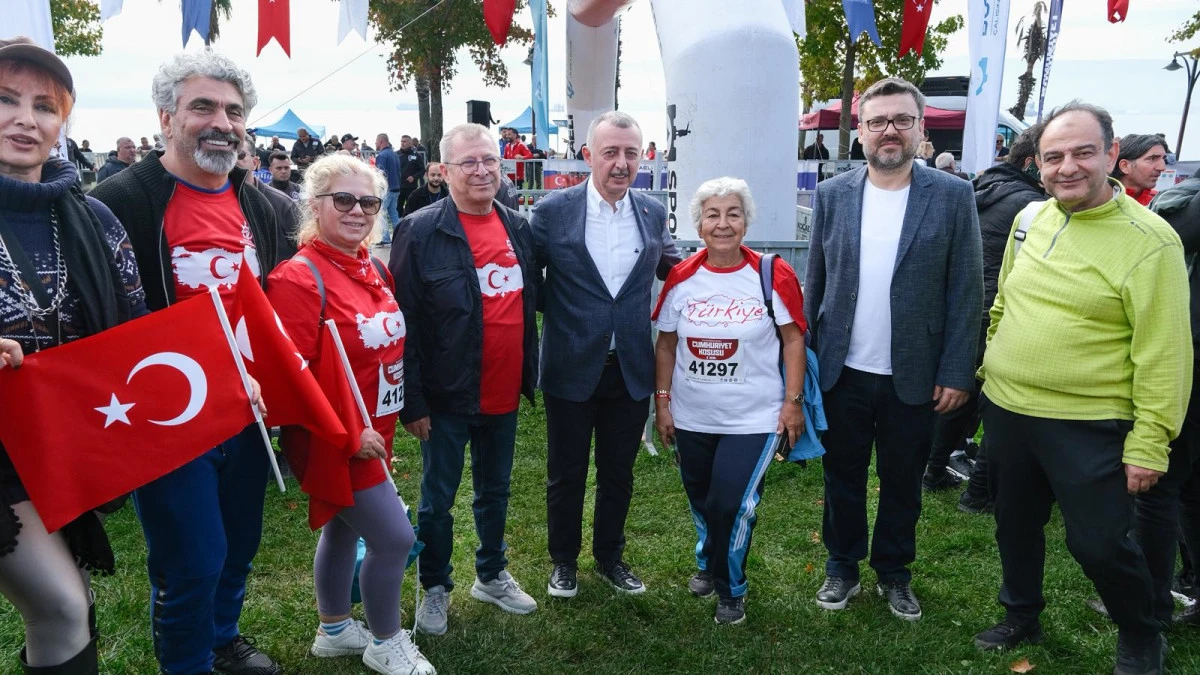 KOCAELİ, CUMHURİYET KOŞUSU’NA AKIN ETTİ