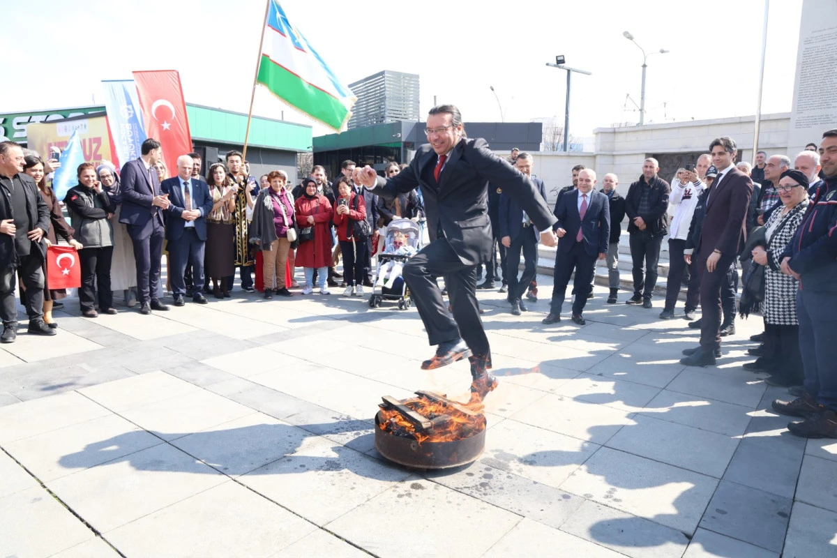 KOCAELİ, NEVRUZ&rsquo;UN BEREKETİNİ VE COŞKUSUNU YAŞADI