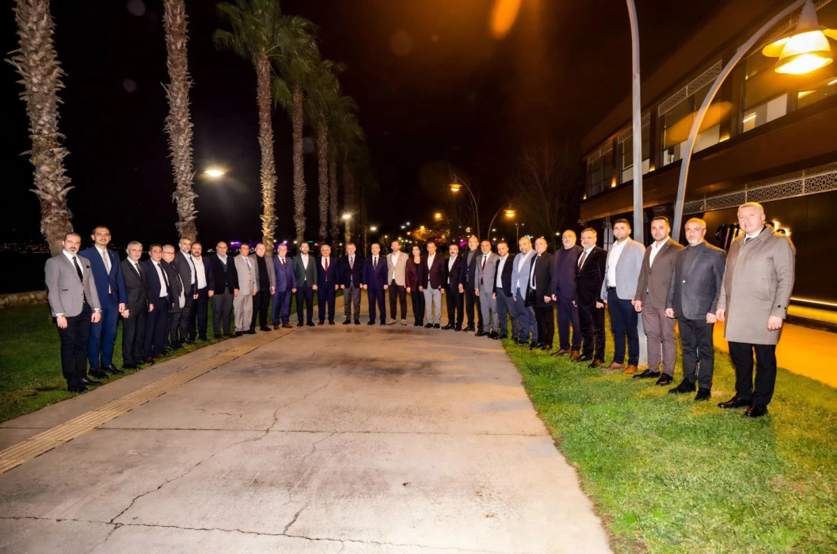 KOCAELİ&rsquo;DE İTTİFAK SOFRASI KURULDU AYNI SOFRADA G&Uuml;&Ccedil; BİRLİĞİ 