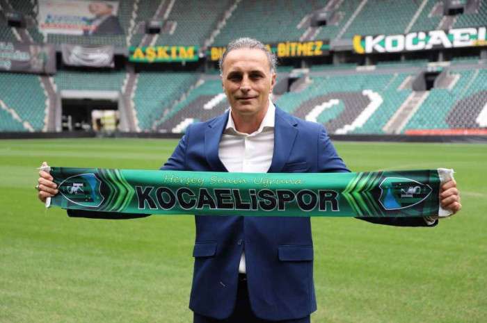 KOCAELİSPOR MUSTAFA GÜRSEL İLE YOLLARINI AYIRDI!