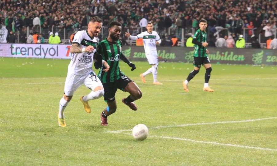 KOCAELİSPOR'A PARA BAŞKAN DURUL'A İHTAR CEZASI!