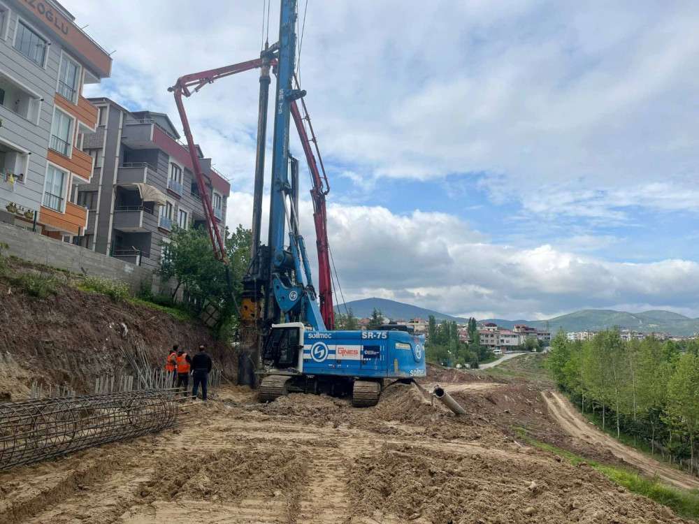 KÖRFEZ KAŞKALDERE'DE KAVŞAK VE BAĞLANTI YOLLARI YAPILIYOR 