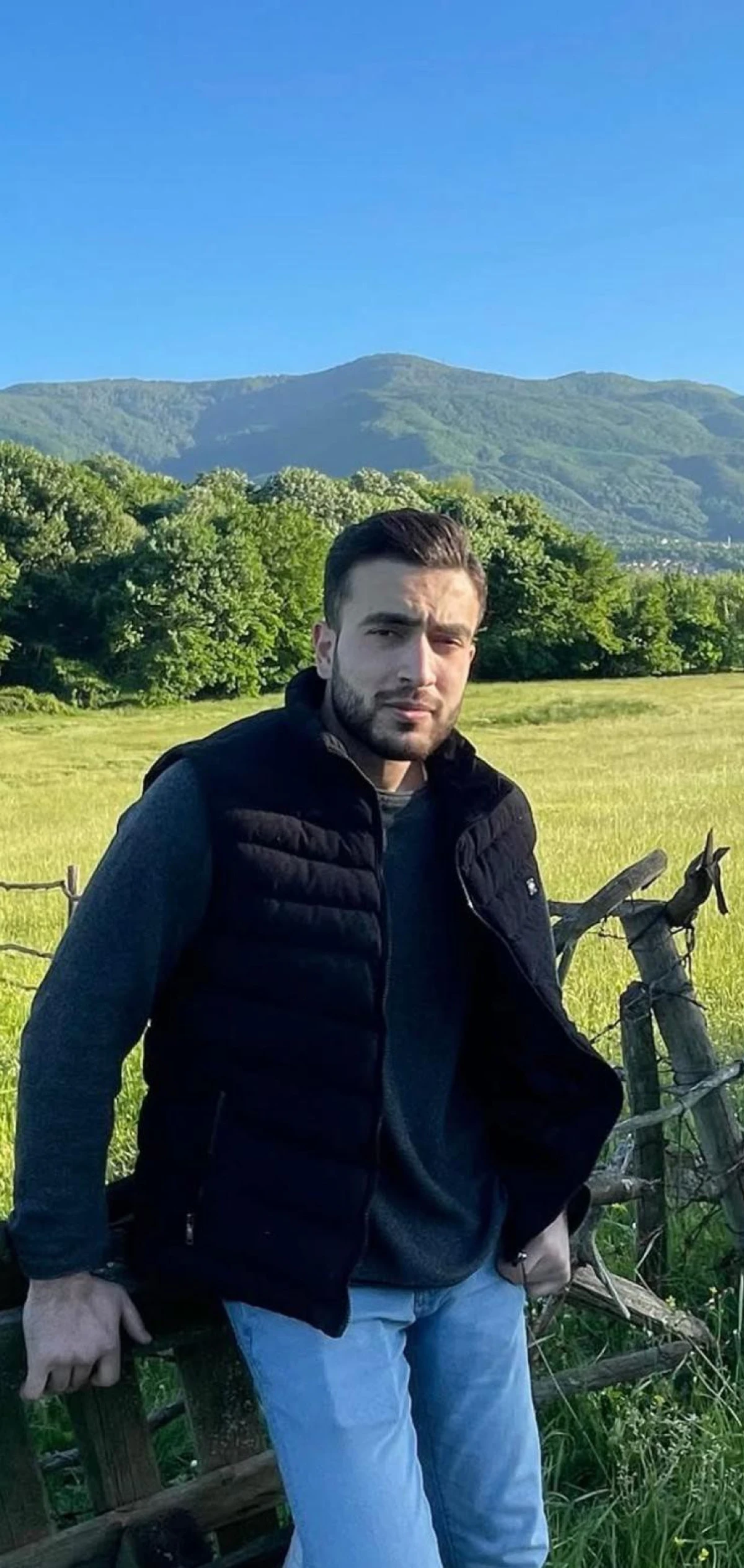 LASTİK FABRİKASINDA MAKİNEYE SIKIŞAN İŞ&Ccedil;İ HAYATINI KAYBETTİ