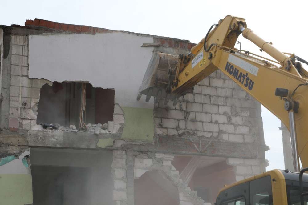 MEHMET ALİ PAŞADA 7. BİNANIN YIKIMI DA TAMAMLANDI 