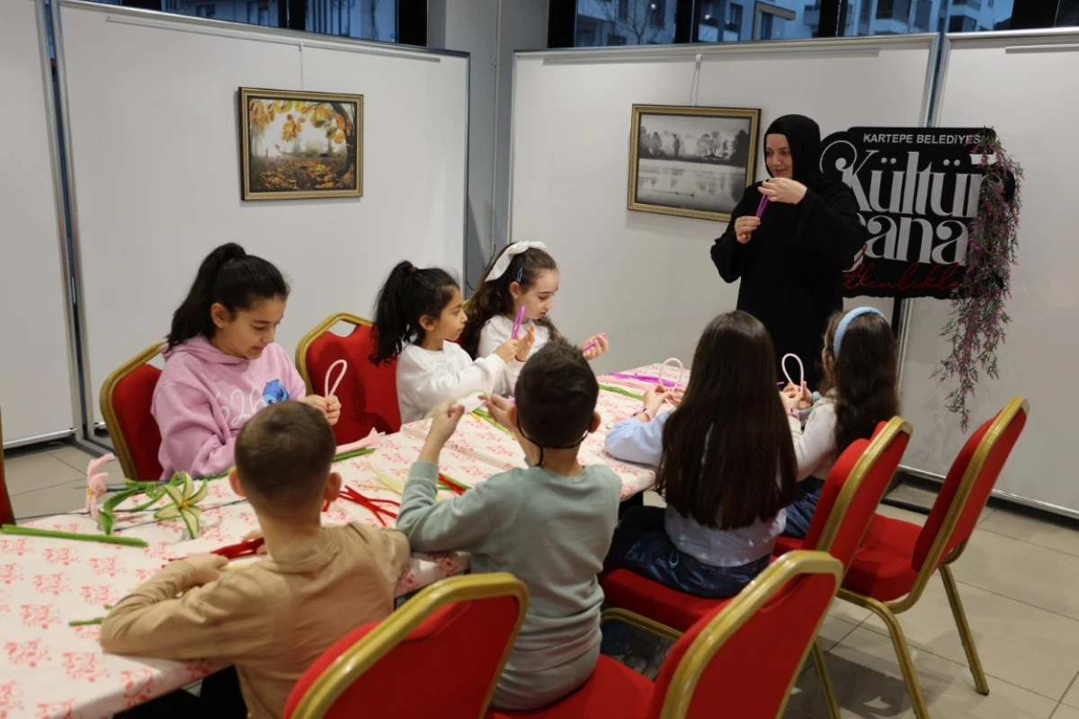 MİNİK SANAT&Ccedil;ILAR KARTEPE&rsquo;DE YARIYIL TATİLİNİ SANATLA NOKTALADI