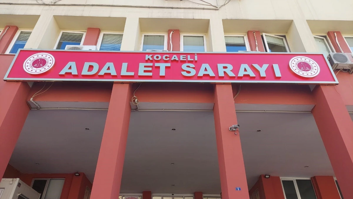 PARK KAVGASINDA KOMŞUSUNU FALÇATAYLA YARALAMIŞTI, TAHLİYE EDİLDİ