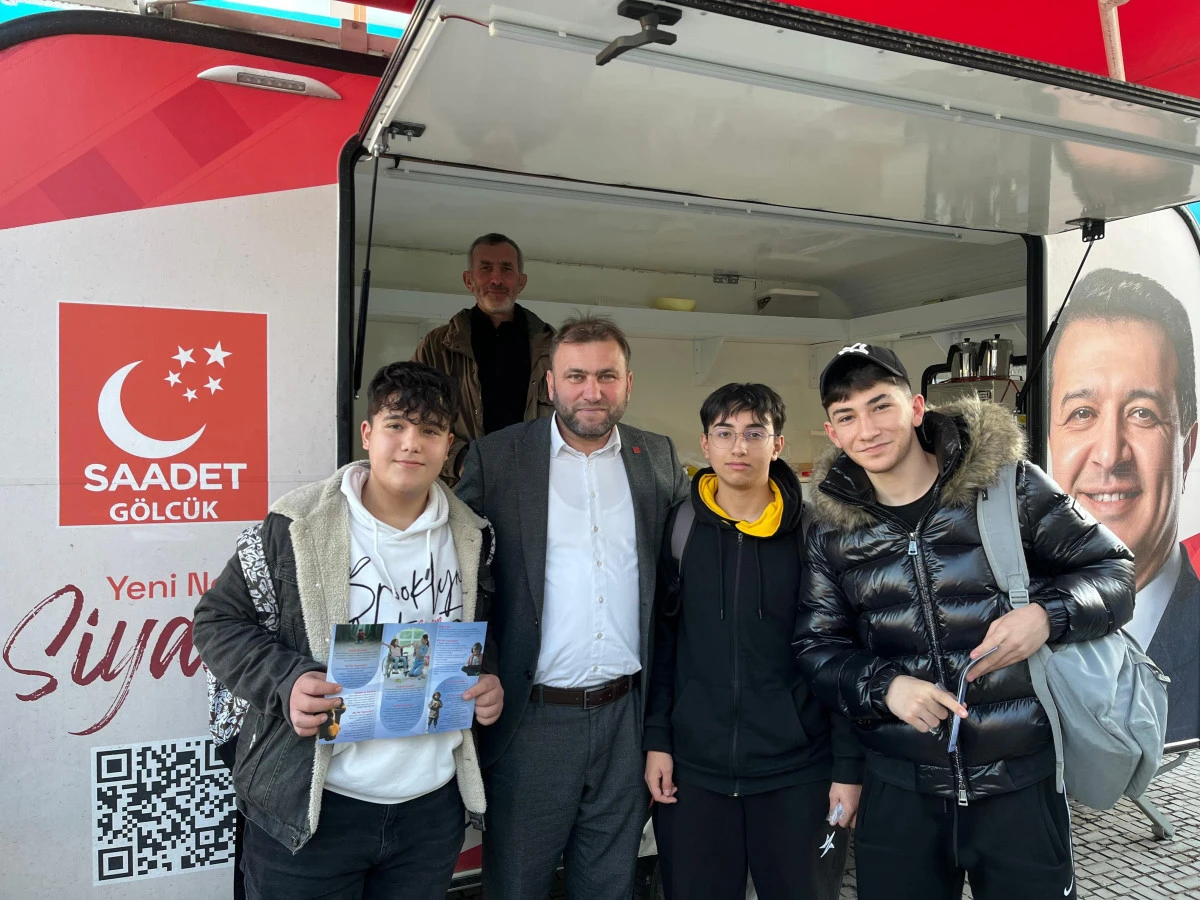 SAADET PARTİSİ G&Ouml;LC&Uuml;K MERHUM MİLLETVEKİLİ HASAN BİTMEZ  İ&Ccedil;İN LOKUM DAĞITTI