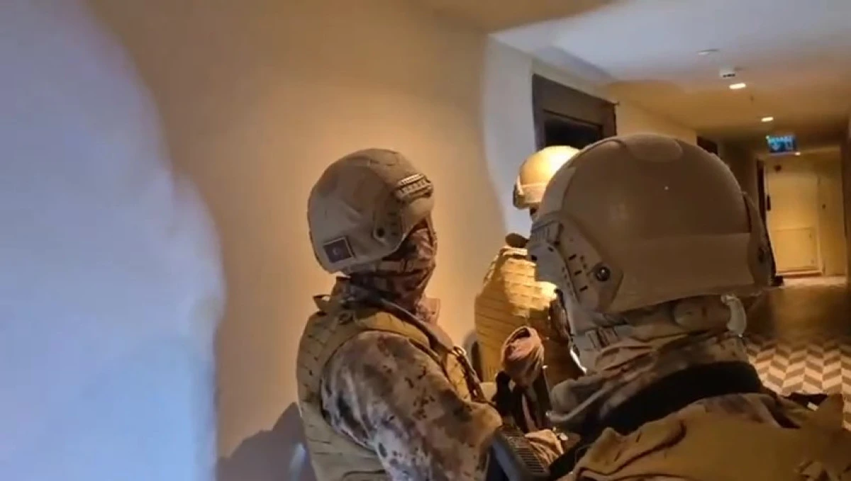 T&Uuml;RK FİLMİ GİBİ GASP: HASTANEDE REFAKAT&Ccedil;İ OLARAK BEKLEMİŞLER