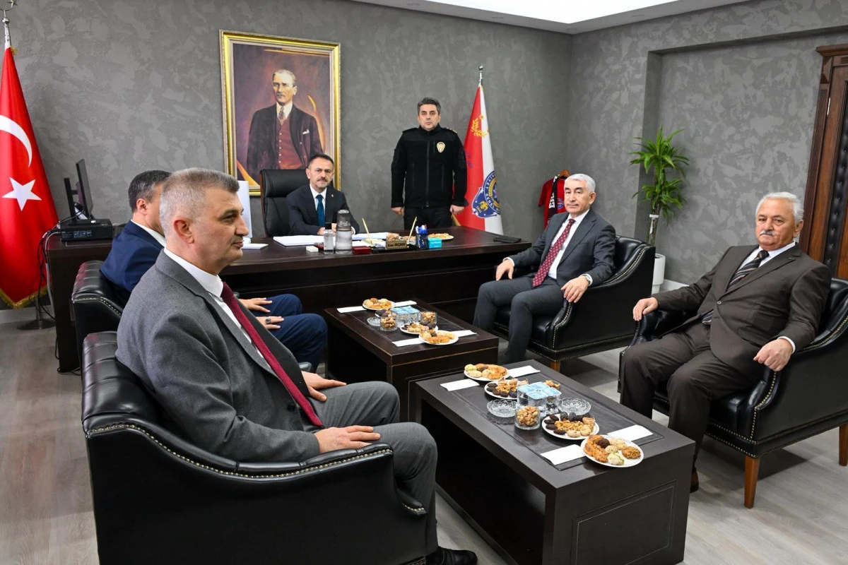 VALİ AKTAŞ, YENİ G&Ouml;LC&Uuml;K H&Uuml;K&Uuml;MET KONAĞI&rsquo;NI ZİYARET ETTİ